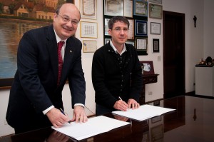 Reitor Zaki Akel Sobrinho e Kent Fitzsimons