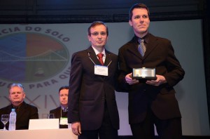 Professores Ivan Luiz Zilli Bacic e Marcelo Ricardo de Lima  (vice-coordenador do projeto)