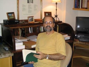 Professor Décio Krause