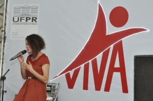 Vania Ozorio apresenta repertório latino durante o Projeto Viva - foto Rodrigo Juste Duarte.