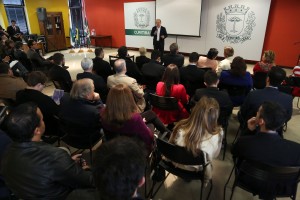 Delegação do Condado de Franklin, Ohio (EUA), se reuniu nesta segunda-feira (22) com representantes da Prefeitura de Curitiba e da UFPR. Franklin tem como principal cidade Columbus, cidade-irmã de Curitiba desde setembro de 2014. Foto: Jaelson Lucas/SMCS