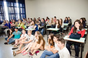 Bate-papo pretende incentivar os estudantes a refletirem sobre a escolha profissional
