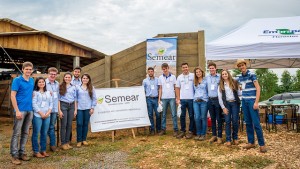 Alunos participaram com empresa júnior de Agronomia