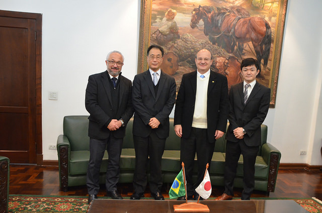Zaki: "O Japão é um país com o qual a UFPR tem ótimo relacionamento e grande interesse no desenvolvimento de parcerias em vários campos”. Imagem. Leonardo Bettinelli. 